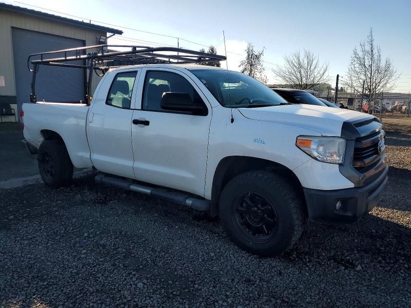 2015 Toyota Tundra Double cab sr