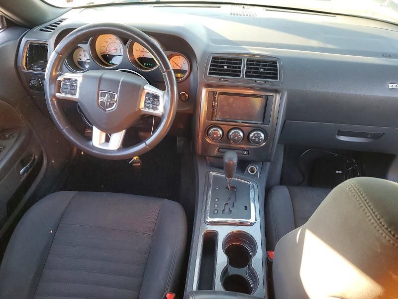 2013 Dodge Challenger sxt