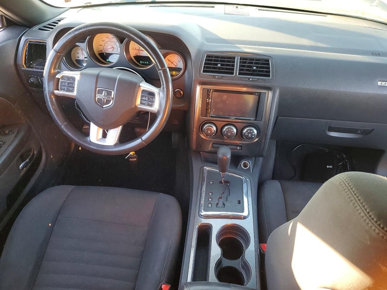 2013 Dodge Challenger sxt