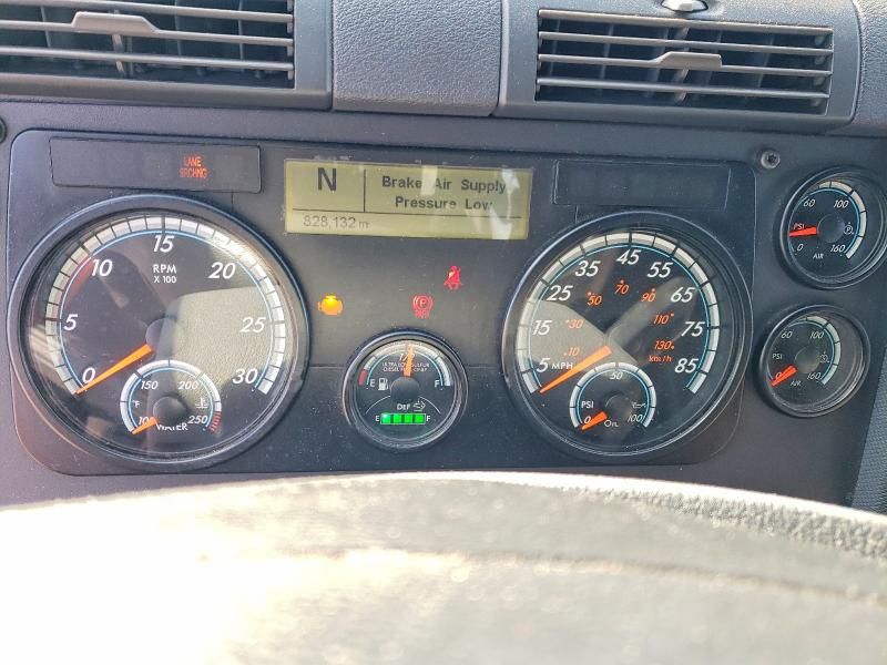 2019 Freightliner Cascadia 125 Semi Truck