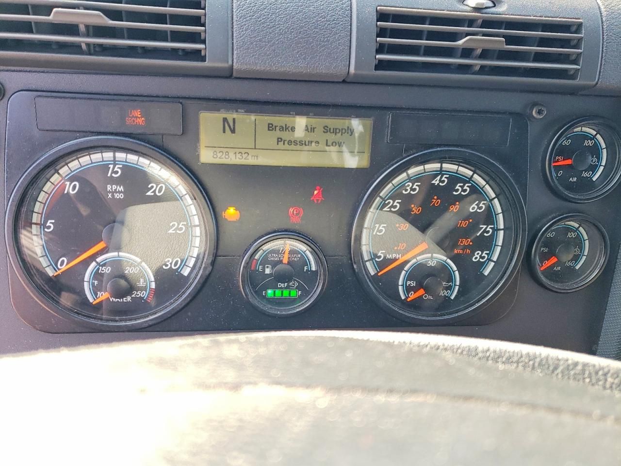 2019 Freightliner Cascadia 125 Semi Truck