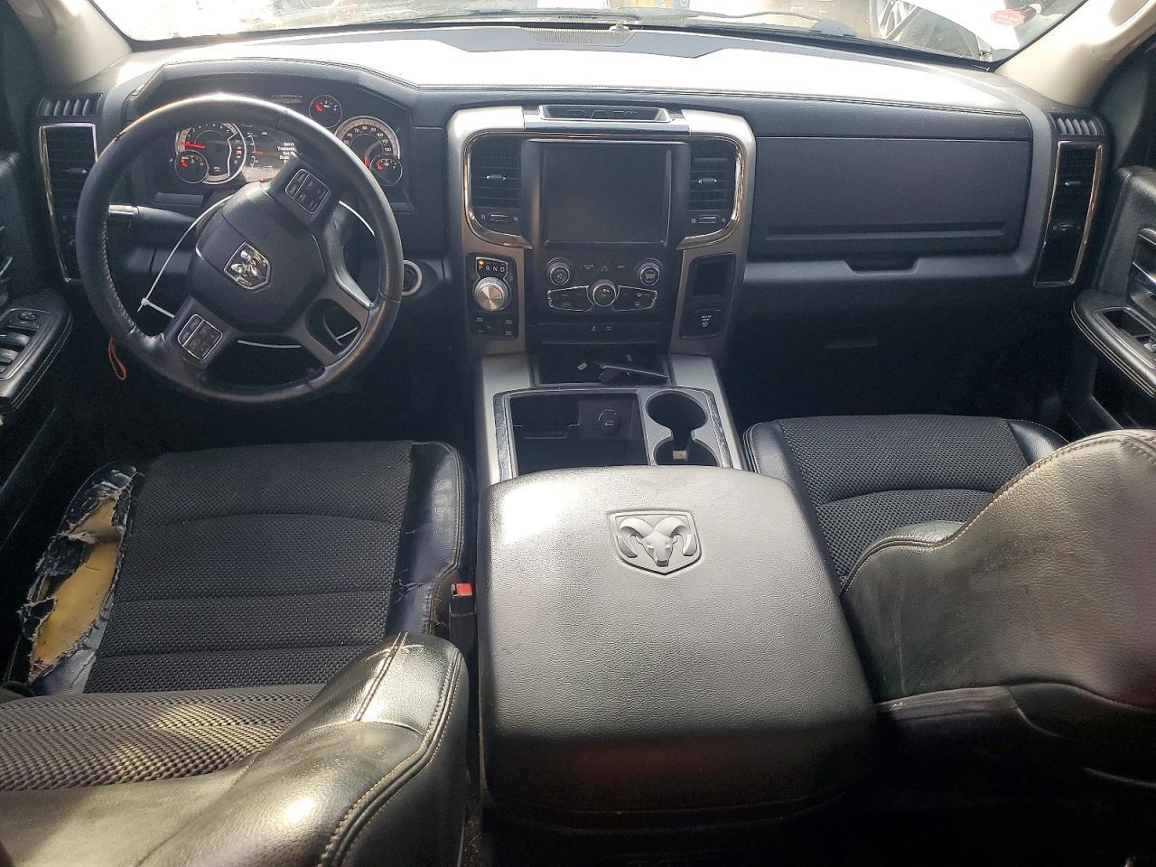2013 Dodge RAM 1500 Sport