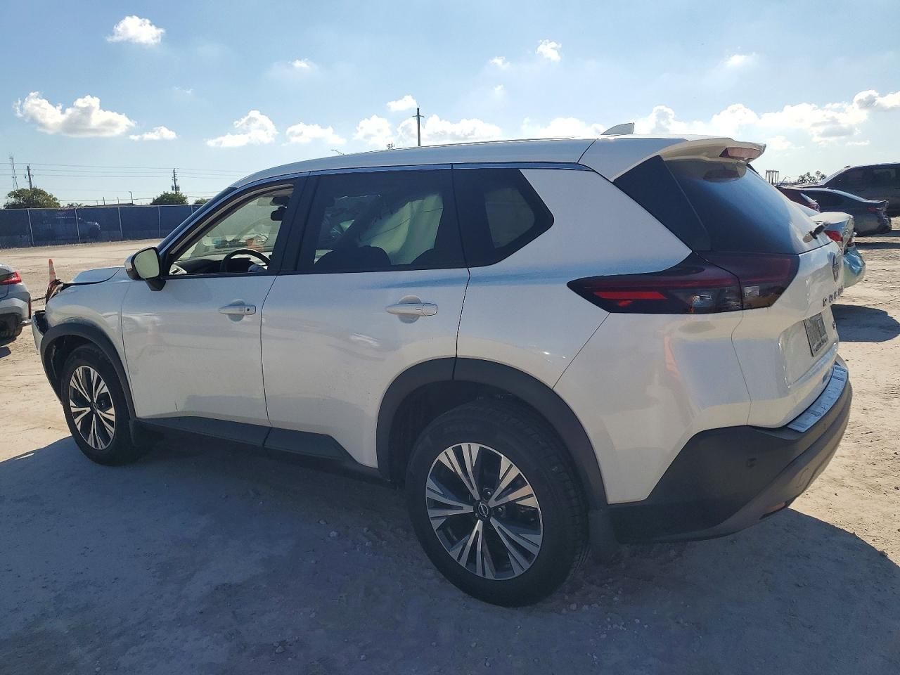 2022 Nissan Rogue sv