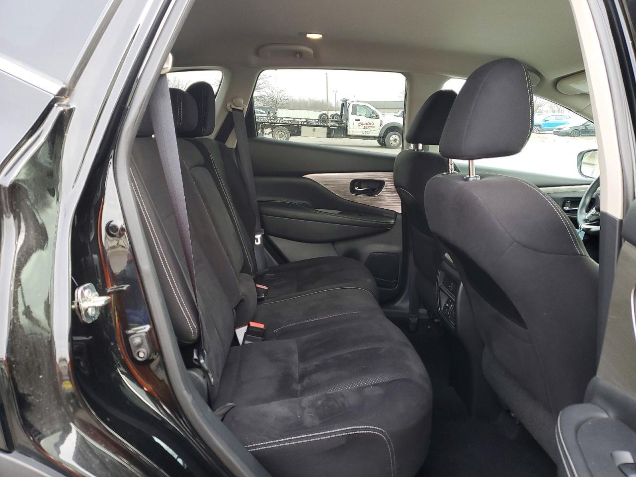 2017 Nissan Murano s