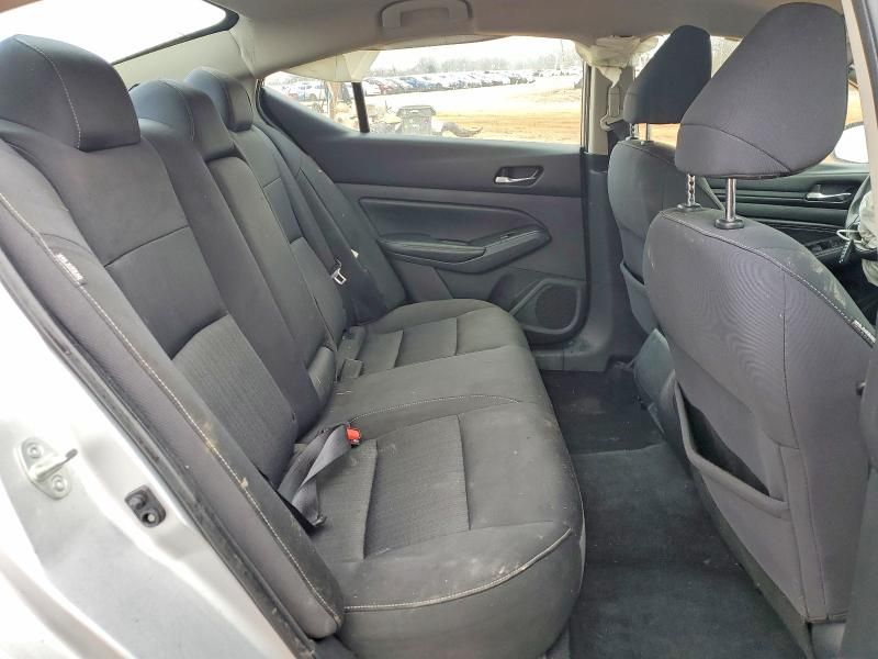 2019 Nissan Altima s