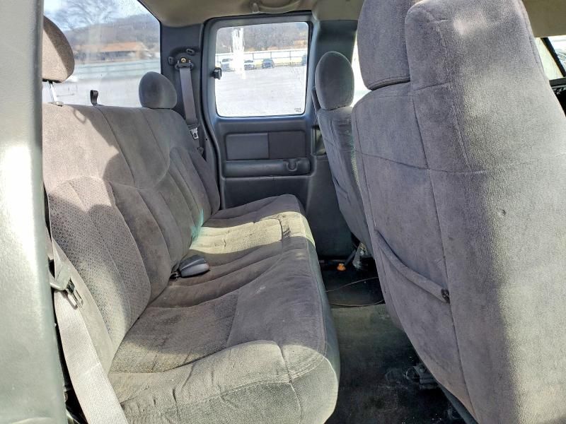 2002 Chevrolet Silverado C1500