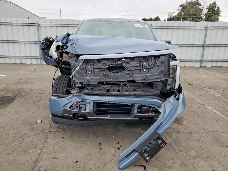 2023 Ford F150 Lightning pro