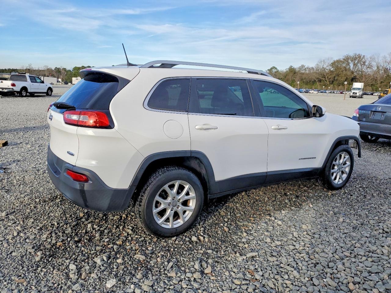 2018 Jeep Cherokee Latitude Plus