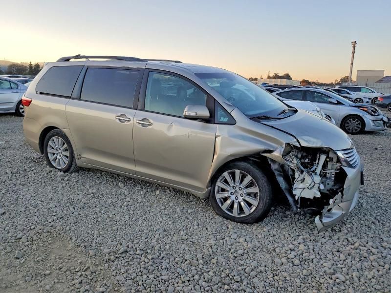 2015 Toyota Sienna