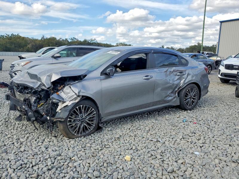 2024 KIA Forte gt Line