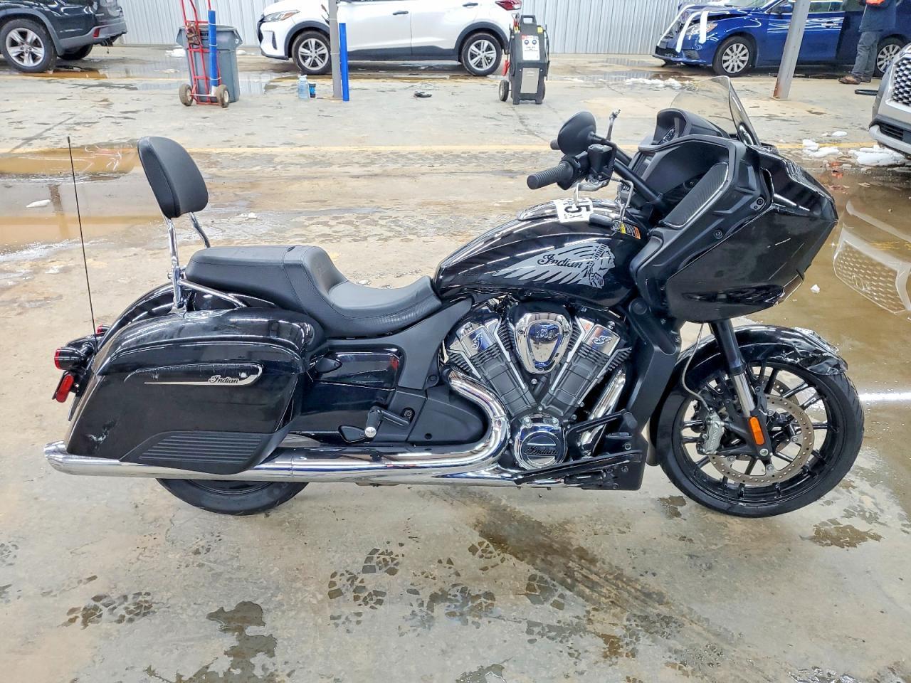 2021 Indian Motorcycle Co. Challenger