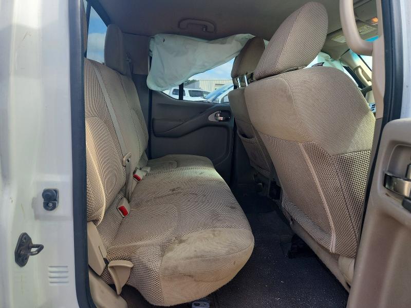 2015 Nissan Frontier s