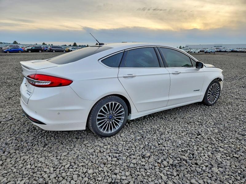 2017 Ford Fusion Titanium hev