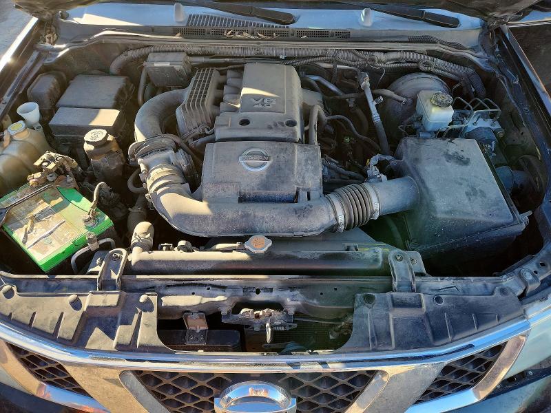 2005 Nissan Frontier Crew cab le
