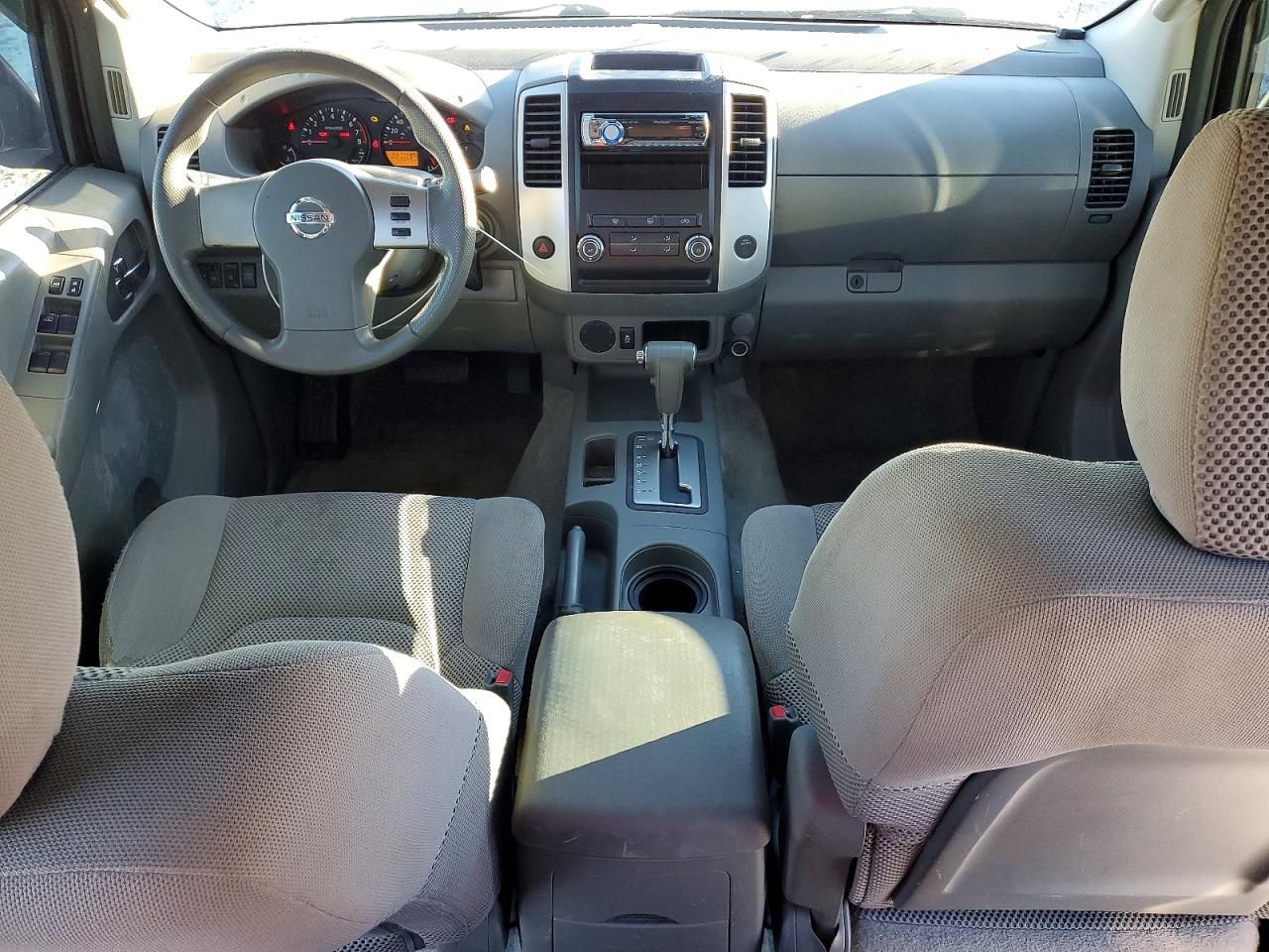 2012 Nissan Frontier s