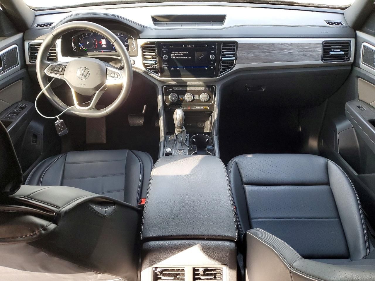 2023 Volkswagen Atlas Cross Sport se