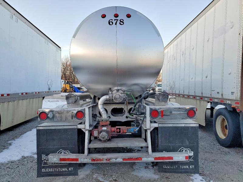 2003 Walker Tank Trailer