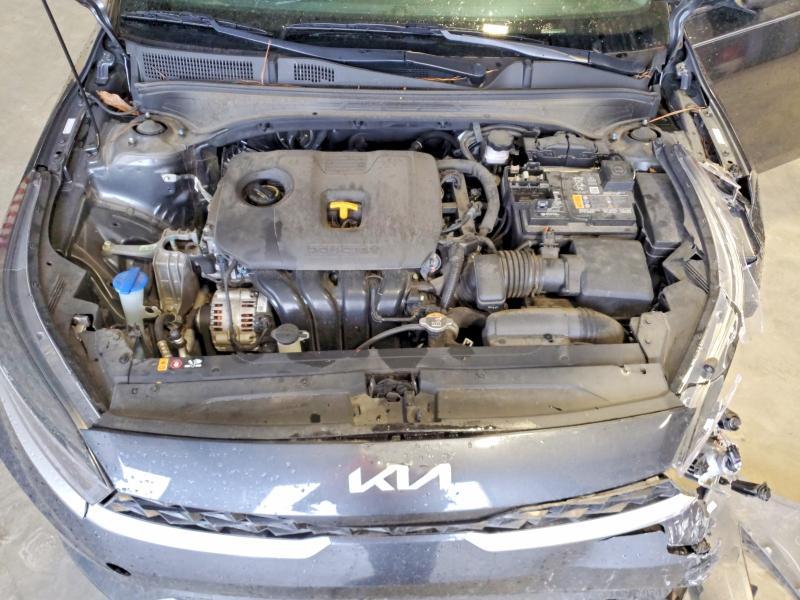 2023 KIA Forte lx