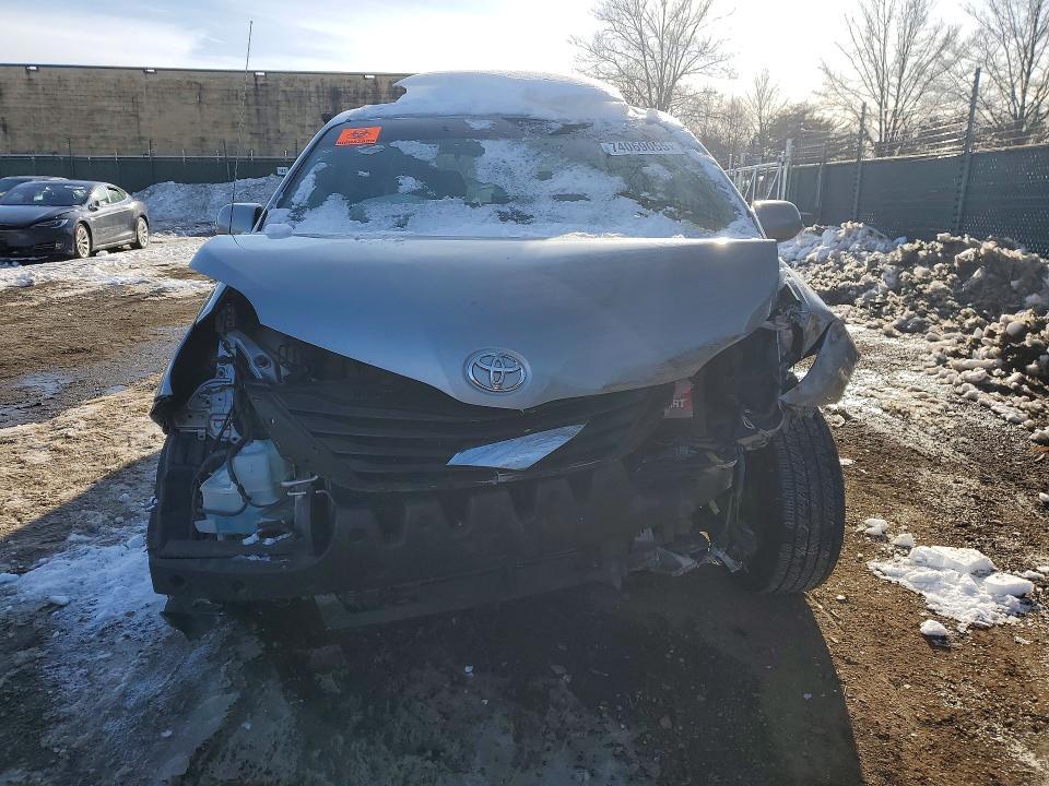 2014 Toyota Sienna
