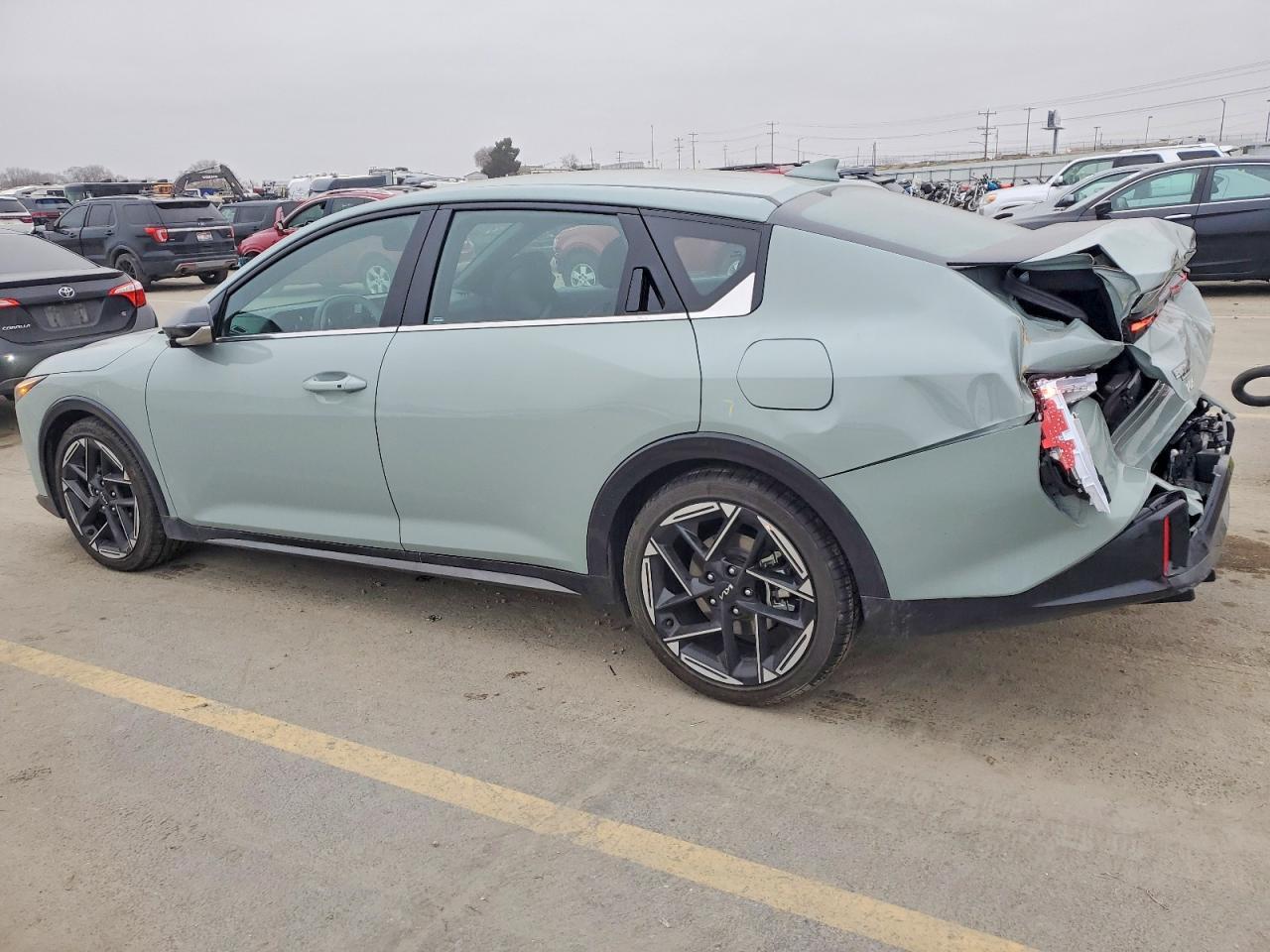 2025 KIA K4 gt Line