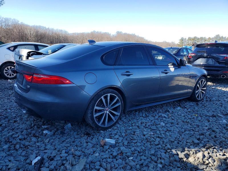 2017 Jaguar Xf s