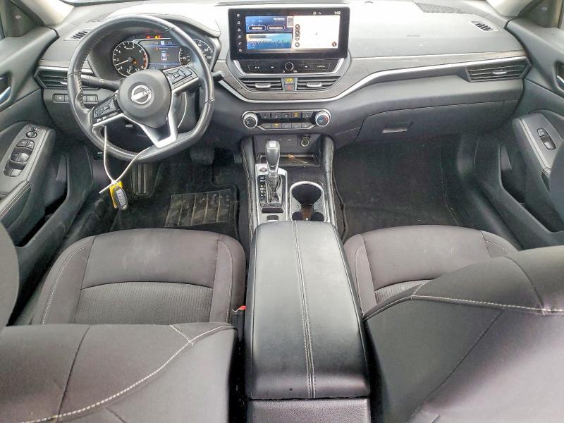 2024 Nissan Altima sv