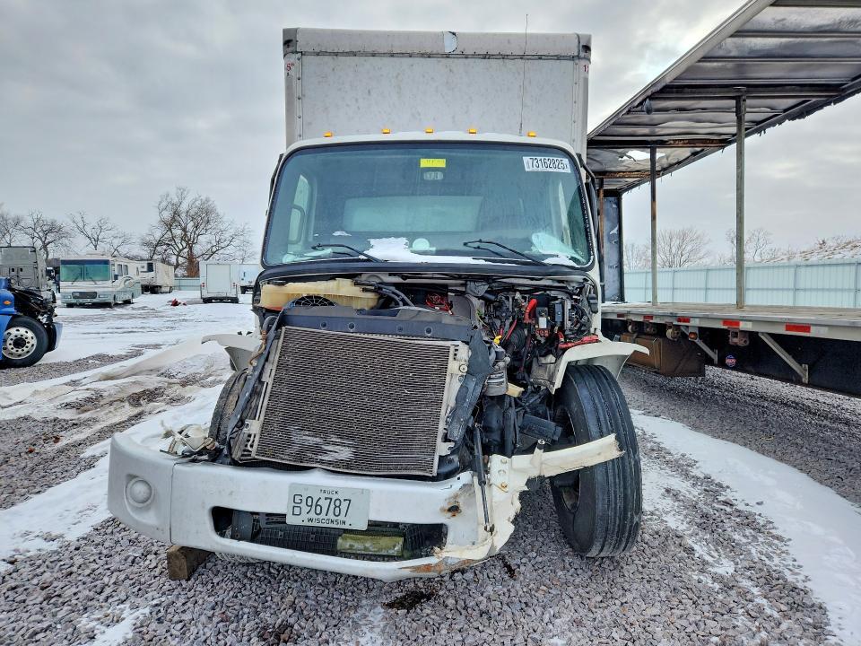 2019 Freightliner Business Class M2 BOX Truck