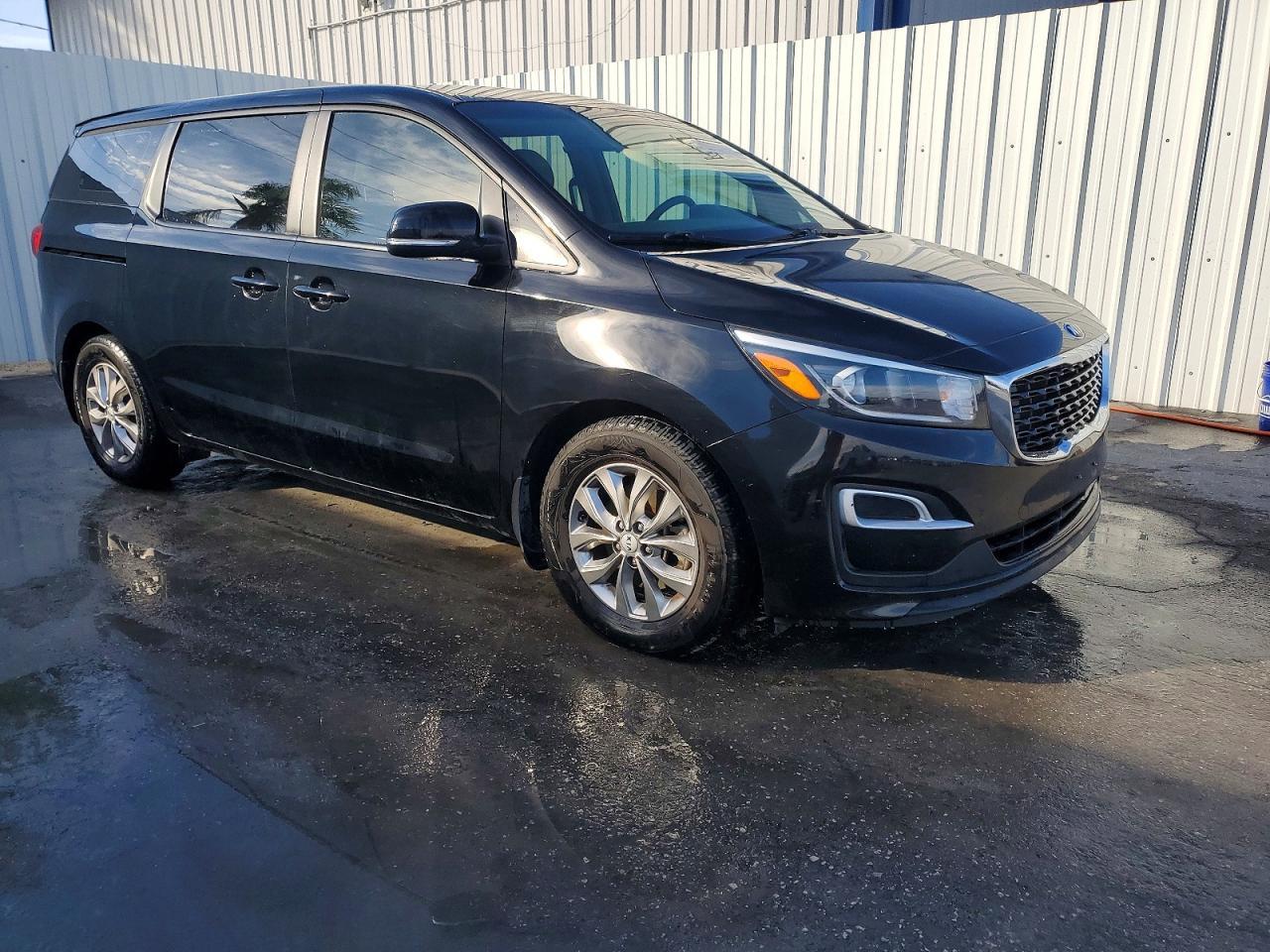 2020 KIA Sedona l