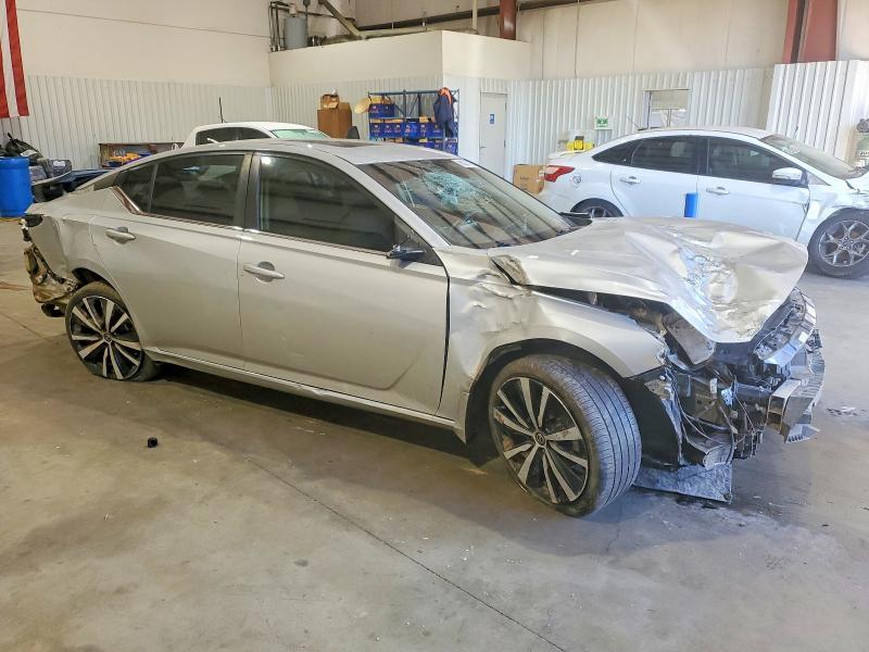 2021 Nissan Altima sr