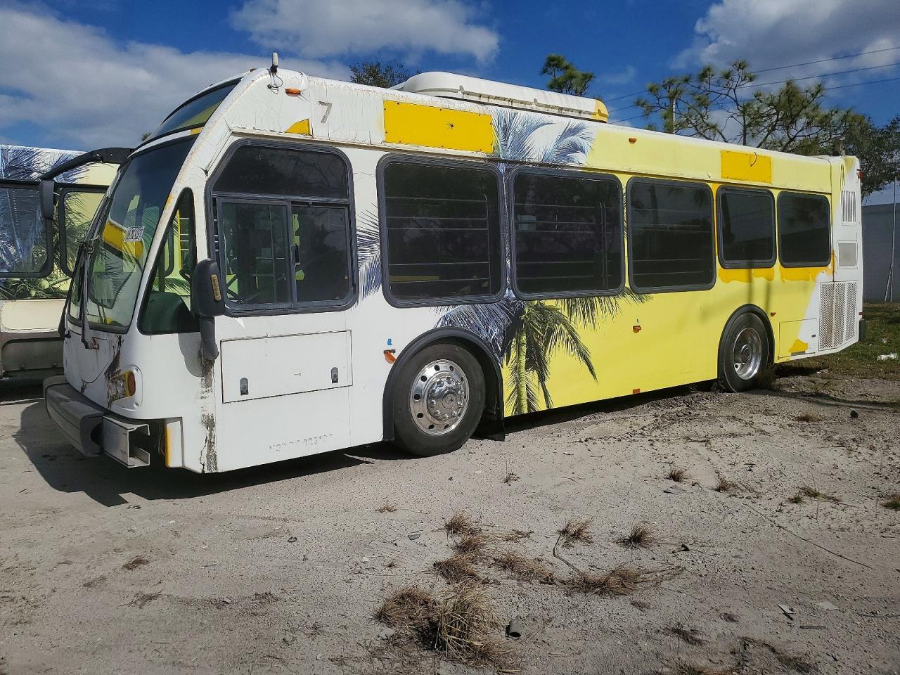 2011 El Dorado 2011 Eldorado Transit Bus