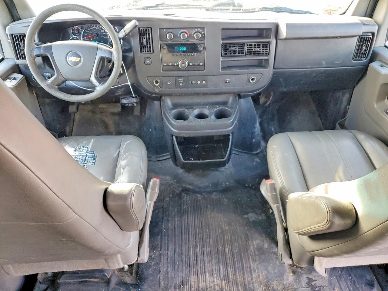2014 Chevrolet Express 2500 Delivery Van