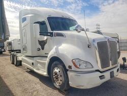 Kenworth Vehiculos salvage en venta: 2015 Kenworth T680 Semi Truck