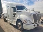 2015 Kenworth T680 Semi Truck