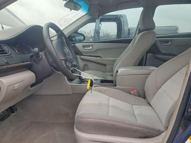 2016 Toyota Camry le
