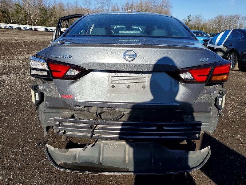2021 Nissan Altima sv