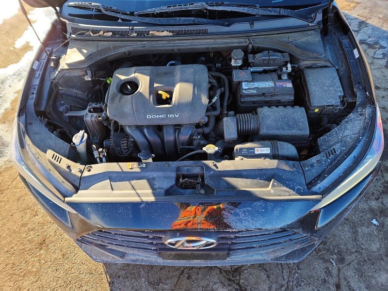 2019 Hyundai Veloster Base