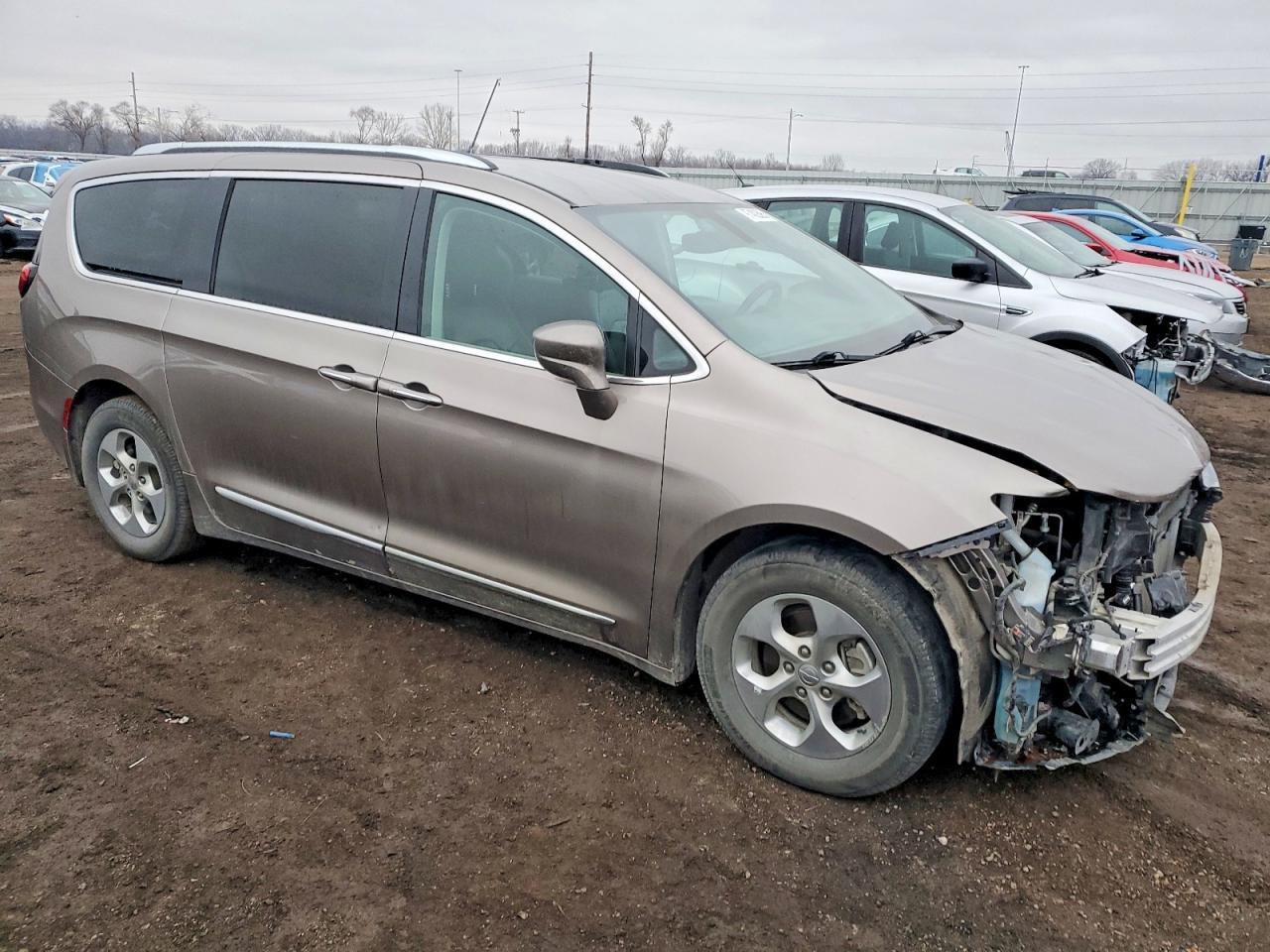 2017 Chrysler Pacifica Touring l Plus