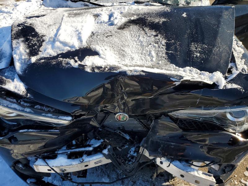 2022 Alfa Romeo Stelvio ti