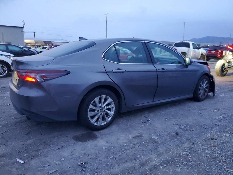 2023 Toyota Camry le