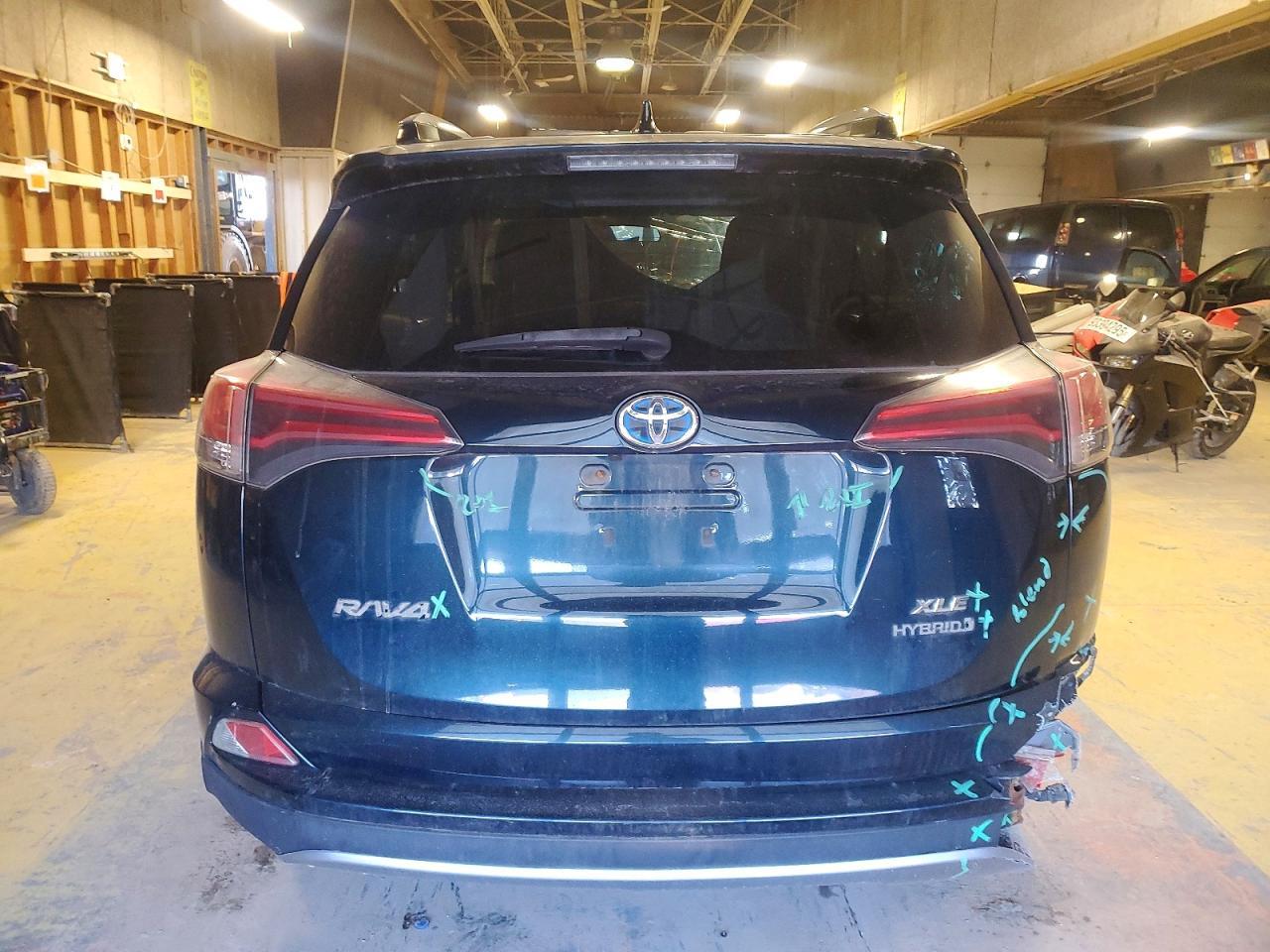 2017 Toyota Rav4 hv le