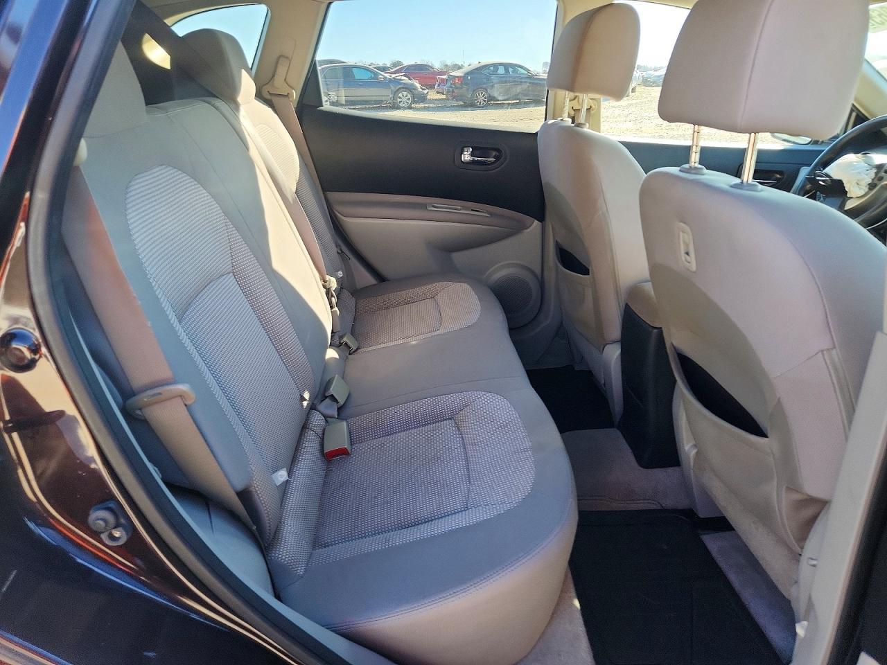 2011 Nissan Rogue s