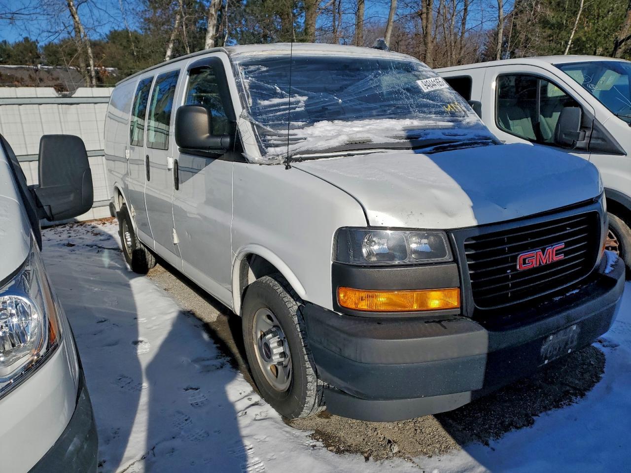 2018 GMC Savana G3500
