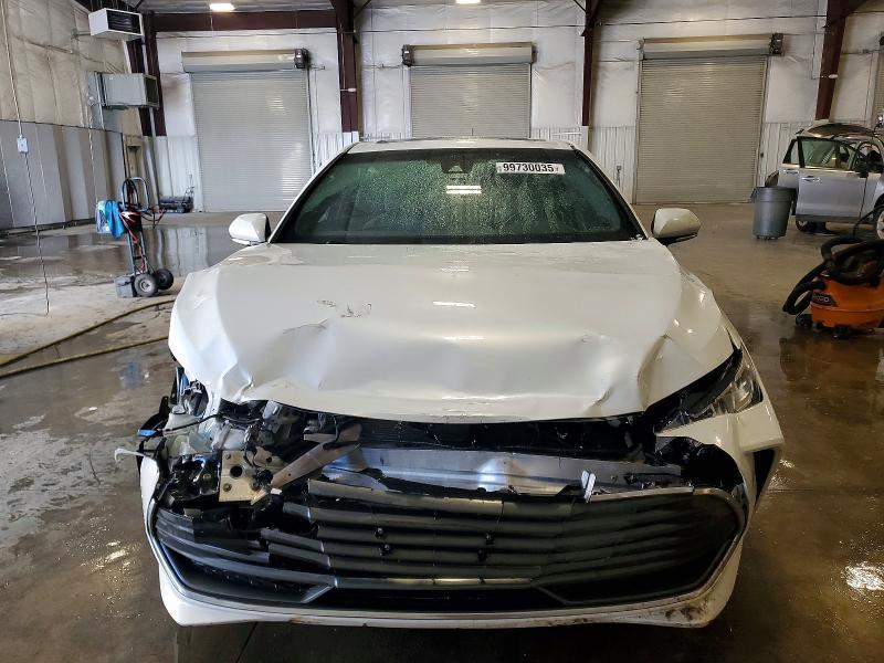 2019 Toyota Avalon xle