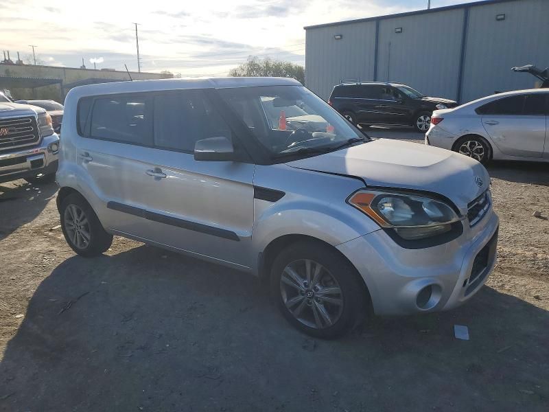 2013 KIA Soul +