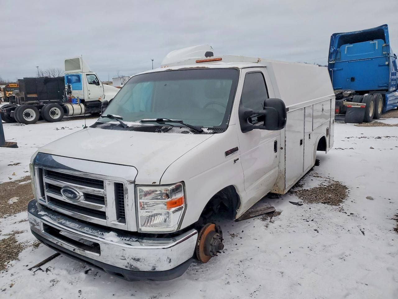 2009 Ford Econoline E350 Super Duty Cutaway van
