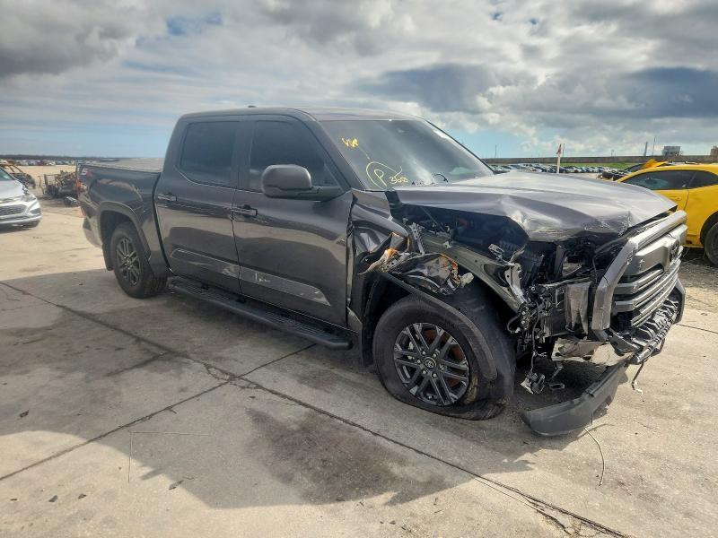 2025 Toyota Tundra Crewmax SR5