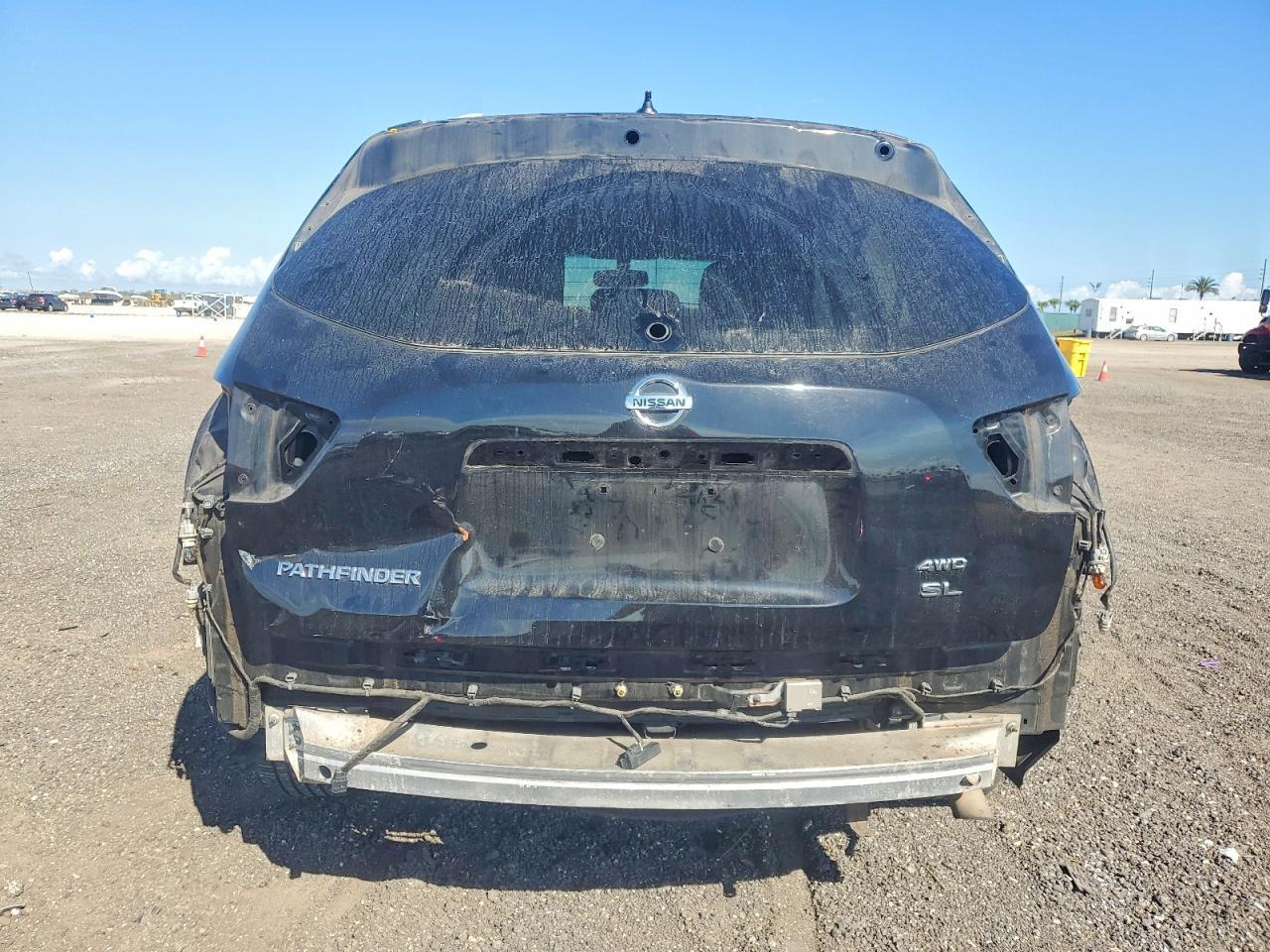 2016 Nissan Pathfinder s