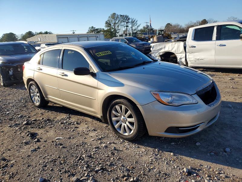 2013 Chrysler 200 Touring