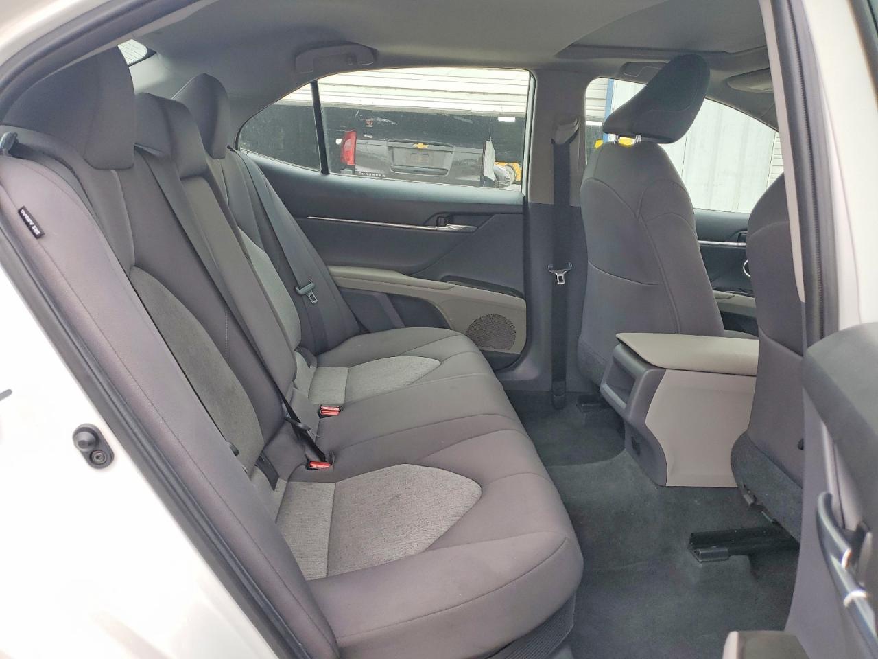 2021 Toyota Camry Hybrid le