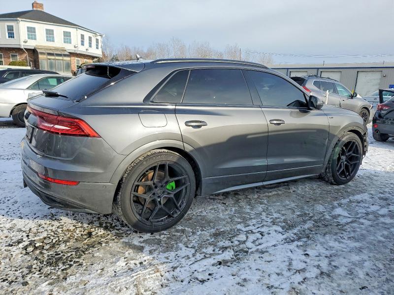 2019 Audi Q8 Premium Plus